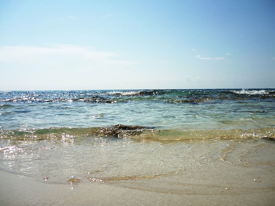 clear beach during daytime, sea, wave, ocean, holiday, sand HD wallpaper