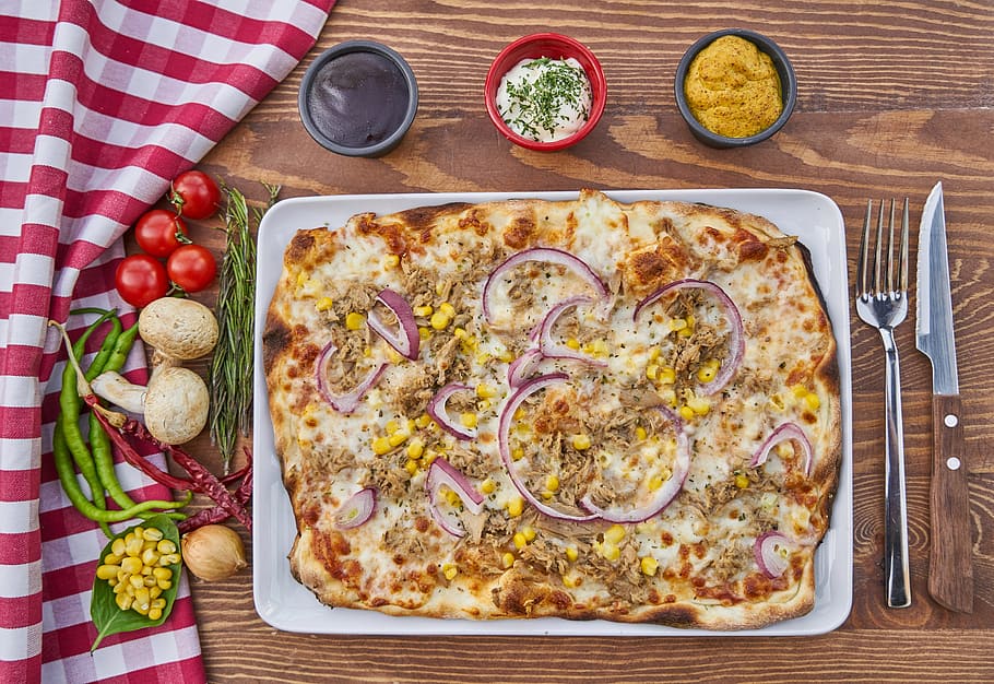 pizza, dough, sauce, fork, knife, service, mustard, healthy eating HD wallpaper