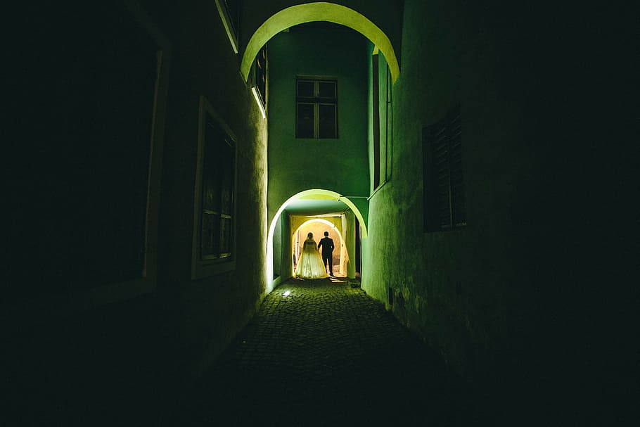 bride and groom walking on hallway, silhouette, wedding, couple HD wallpaper