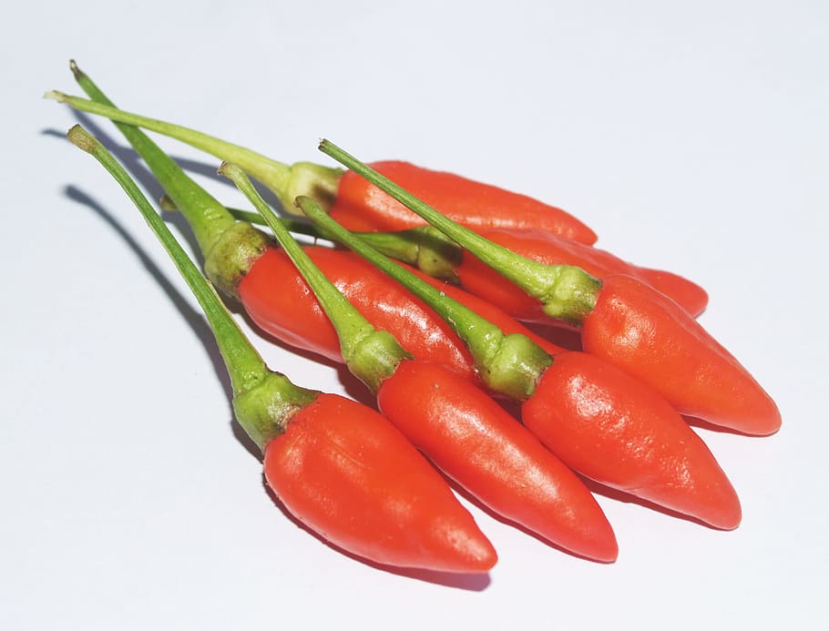red, green, colors, seasoning, cayenne, chilli, close-up, fresh HD wallpaper