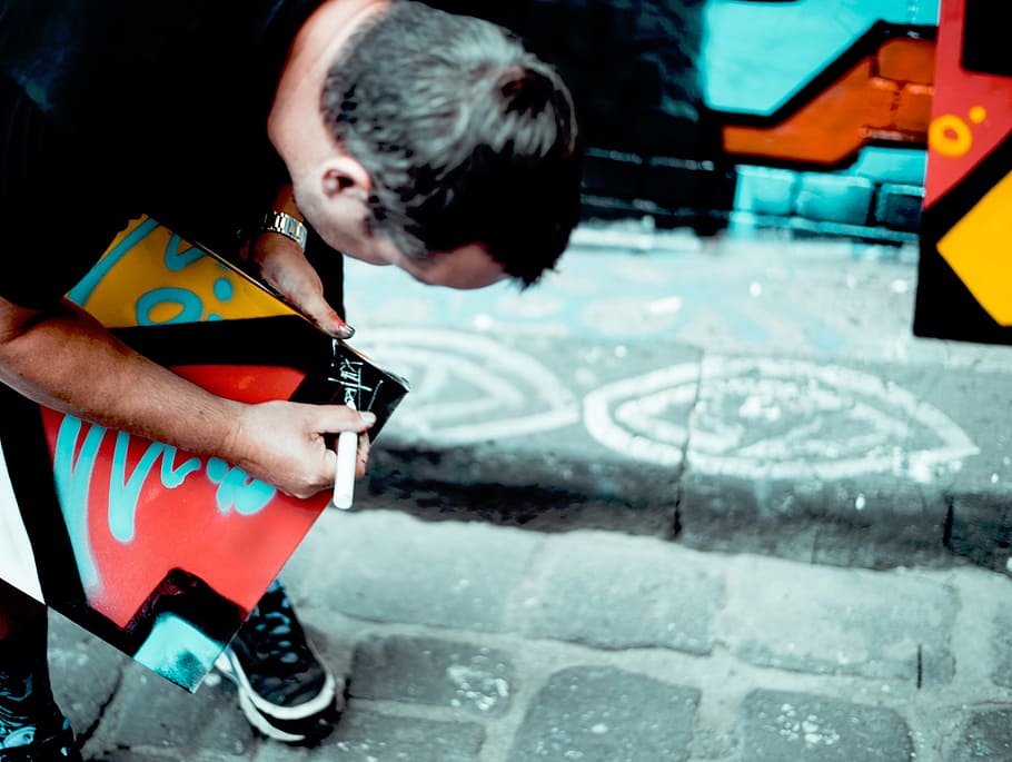 people, man, guy, millenials, art, colors, one person, real people HD wallpaper