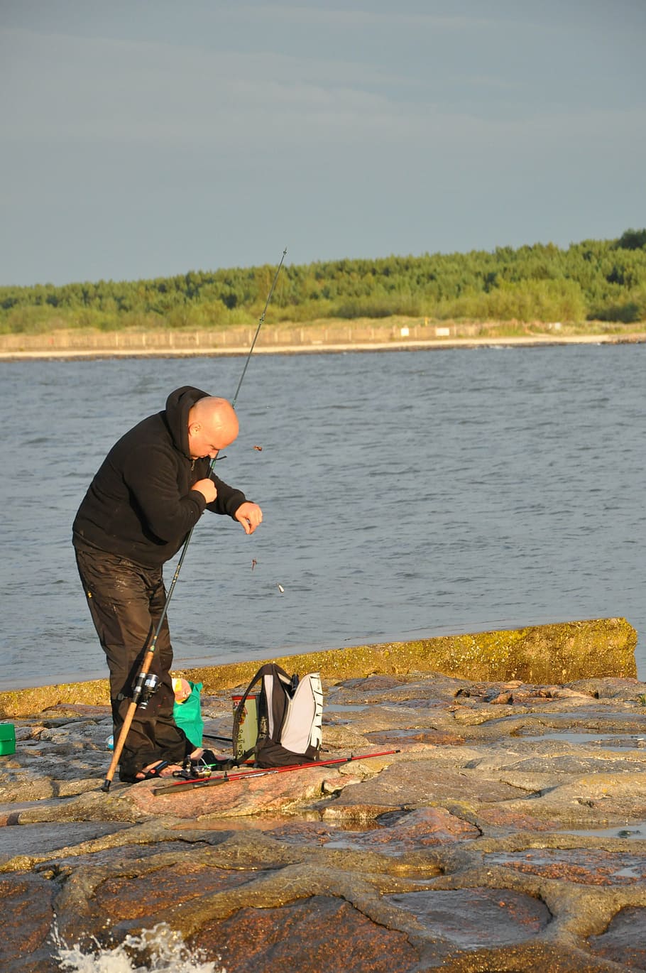 angler, sea, man, fish, fishing, patience, peace of mind, poland HD wallpaper