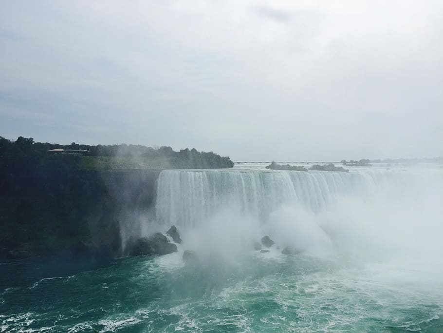 Niagara, waterfalls under the cloudy sky, mist, niagara falls HD wallpaper
