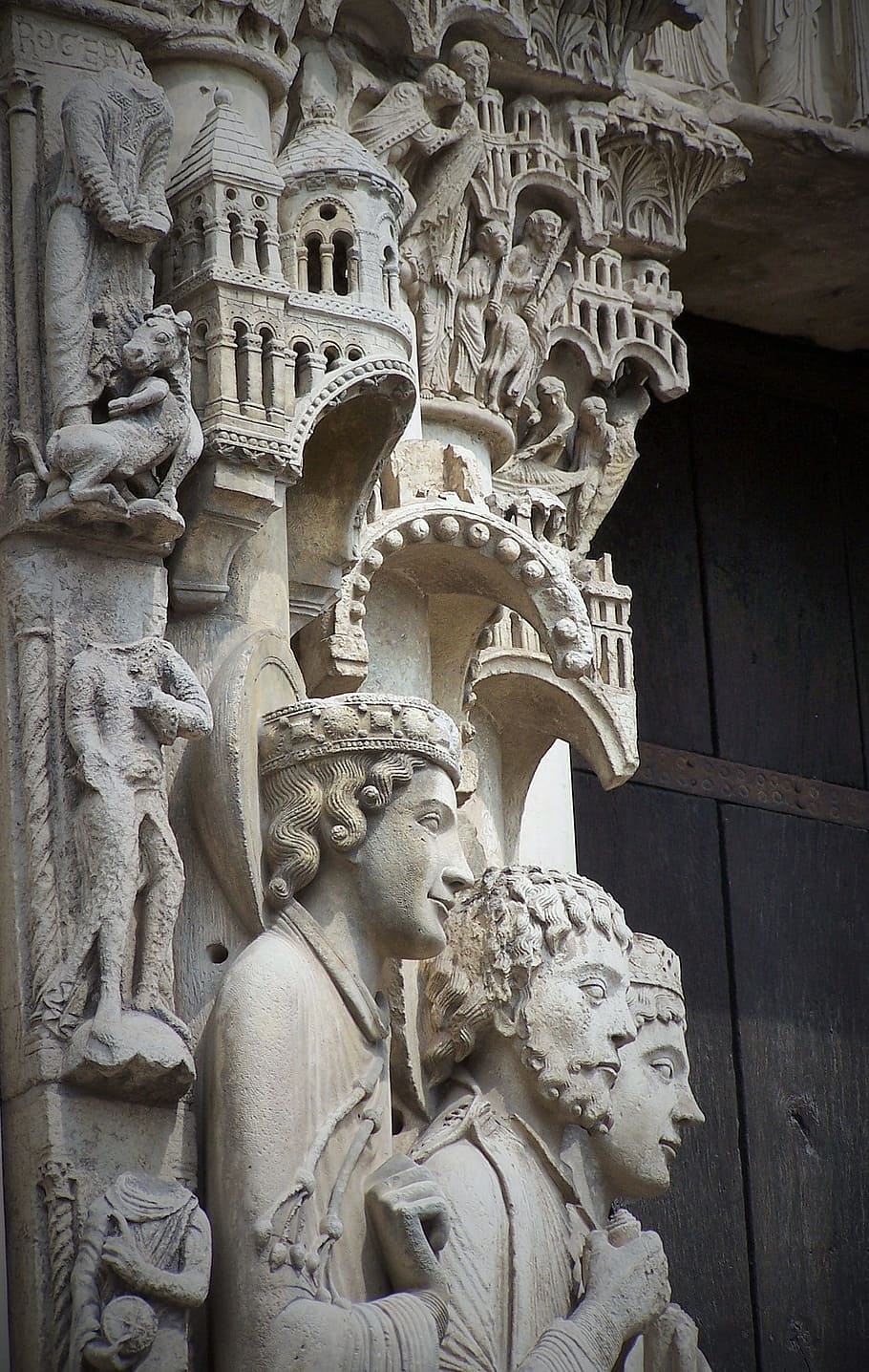 cathedral, gothic, church, chartres, architecture, saints, religion HD wallpaper