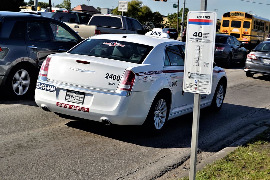 independent cab driver, houston texas, bus stop, white cab HD wallpaper
