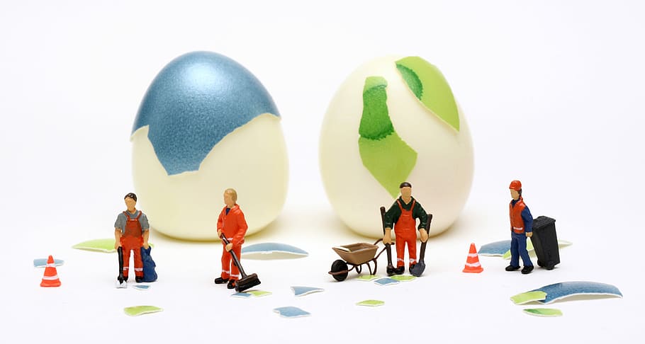group of workers mini figures, clean, easter eggs, shell, make clean HD wallpaper