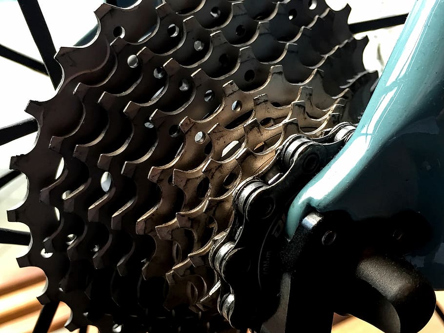 photography of gray bike cog set, rear gear, differential, bike gear, HD wallpaper