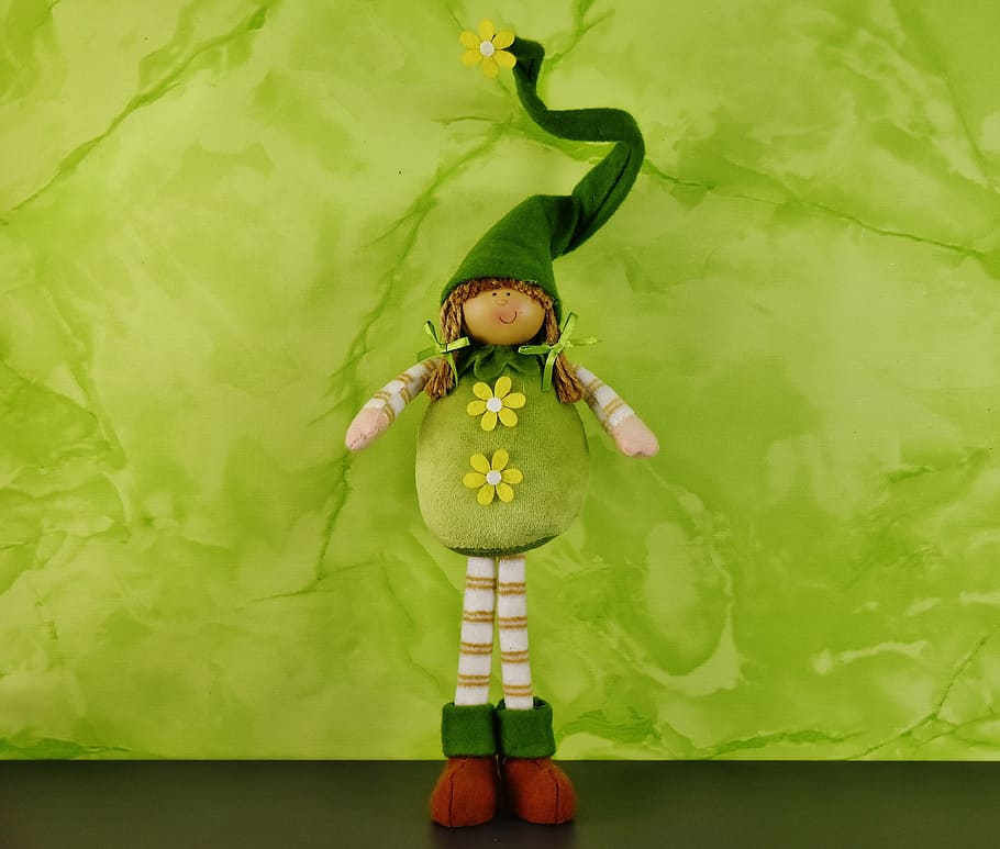 green and brown doll, spring imp, funny, dwarf, cute, figure HD wallpaper