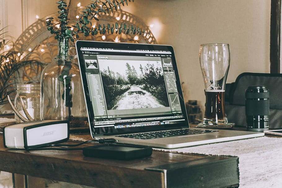 Home Office Staging, MacBook Pro on brown table, computer, laptop HD wallpaper