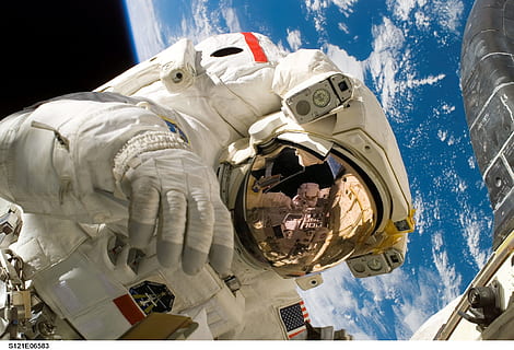 astronaut on outer space, space shuttle, discovery, universe HD wallpaper