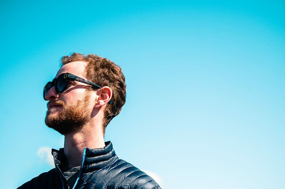 photograph of man in black leather jacket with sunglasses, cloud HD wallpaper