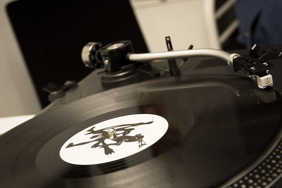 black turntable, lp, dj, music, record player, arts culture and entertainment, HD wallpaper