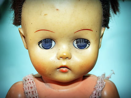 box, dolls, dressed, flea, girls, market, old, toy, undressed HD wallpaper