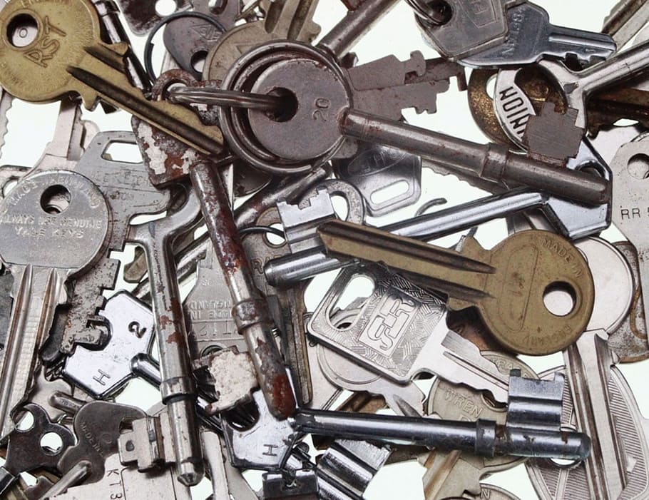 keys, collection, metal, assorted, jumbled, no people, indoors HD wallpaper