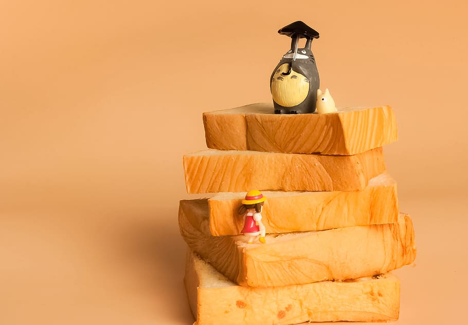 Looking For Totoro, Childhood Dreams, bread, wood - Material HD wallpaper