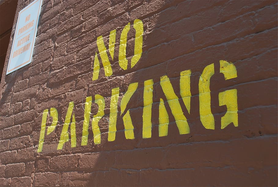 no parking, sign, bricks, wall, text, communication, wall - building feature HD wallpaper