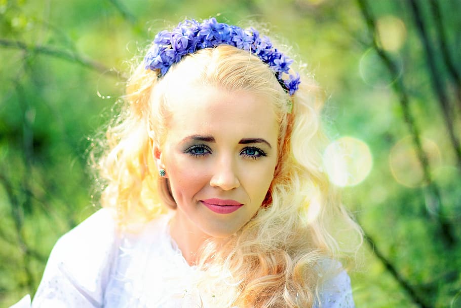 girl, spring, flowers, white, blue eyes, blonde, wreath, beauty, HD wallpaper