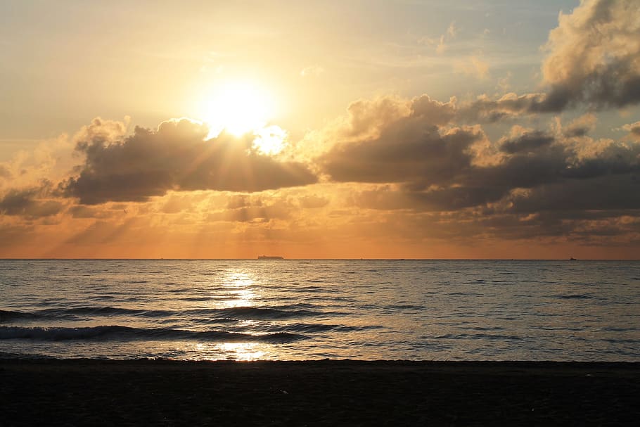 sunrise, dawn, ocean, wave, clouds, sunlight, morning, sea HD wallpaper
