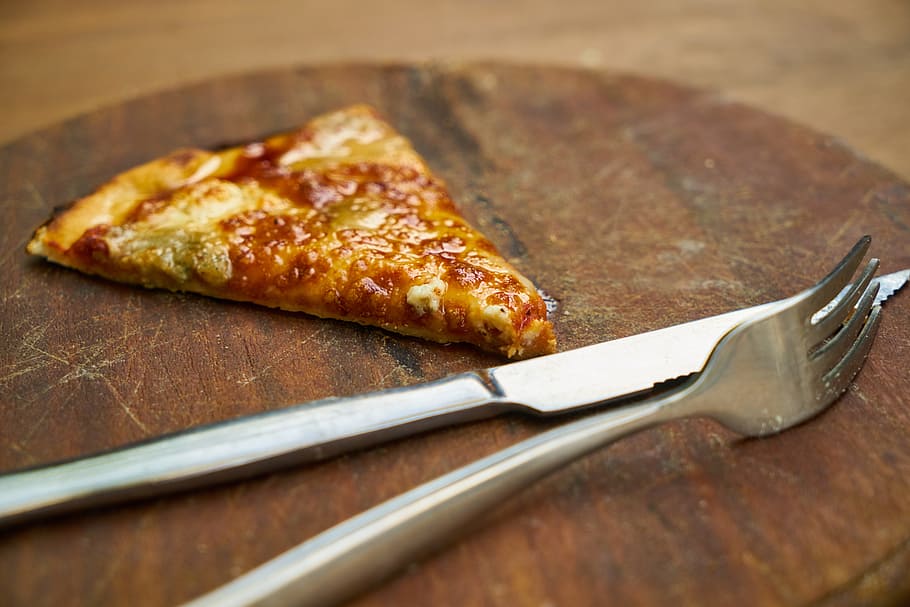 pizza beside fork and knife, Macro, Cheese, Food, Kitchen, photography, HD wallpaper