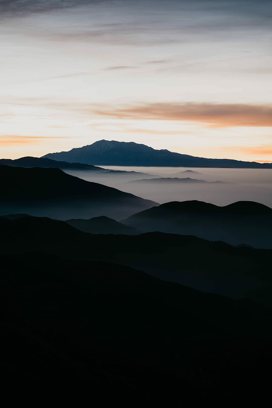 mountain filled with mist, mountain near body of water, sky, cloud HD wallpaper