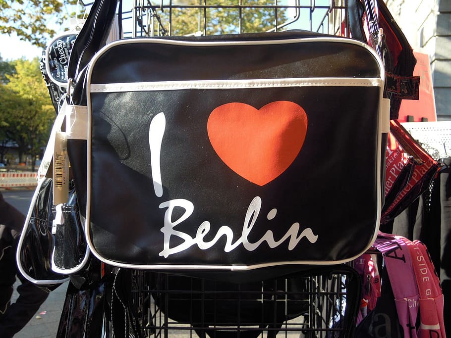berlin, bag, souvenir, heart shape, love, day, text, positive emotion HD wallpaper