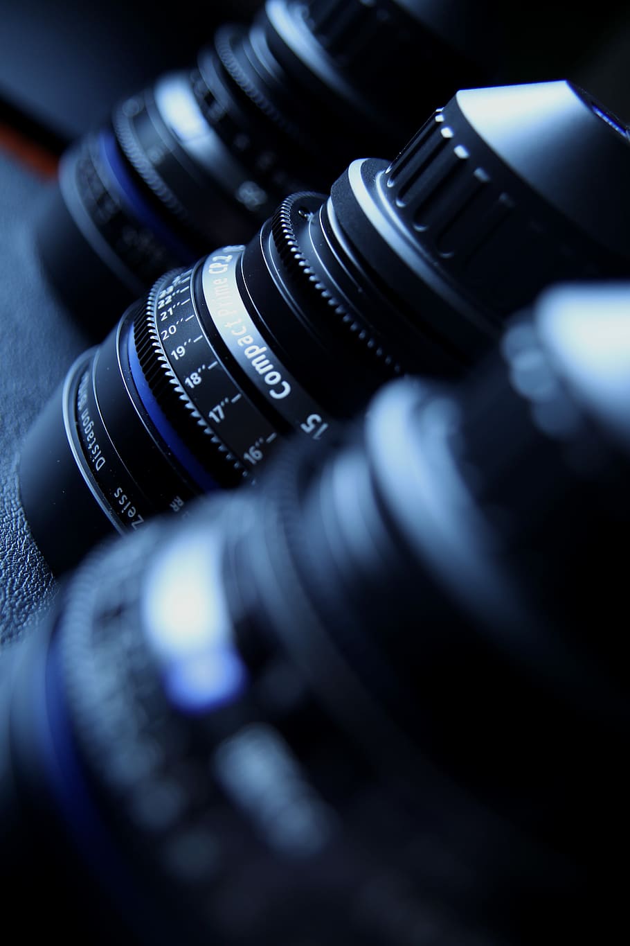 three black camera zoom lenses on black surface, carl zeiss, cinema, HD wallpaper