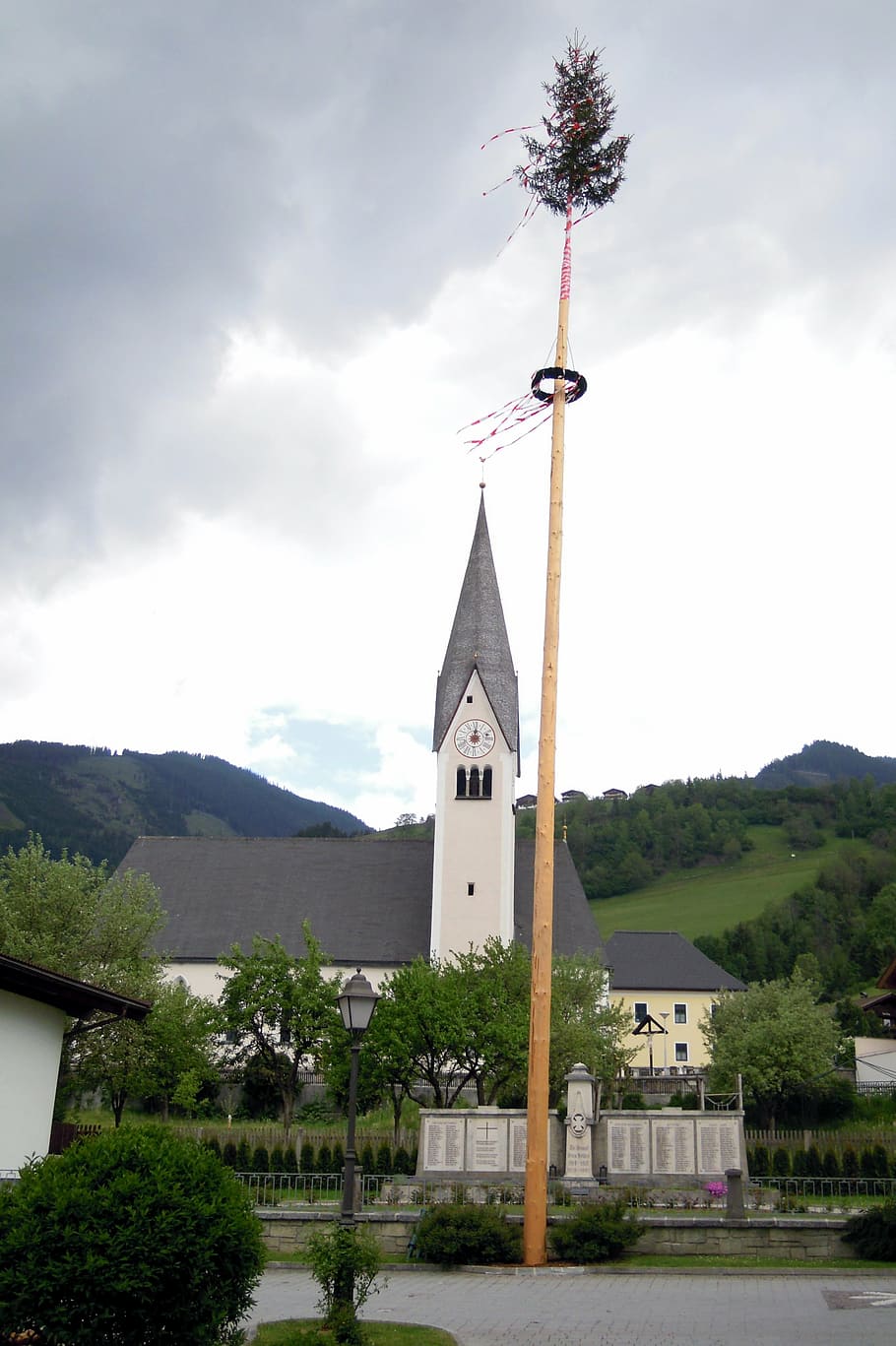 maypole, 1, tradition, need old, maypole set up, church, architecture HD wallpaper