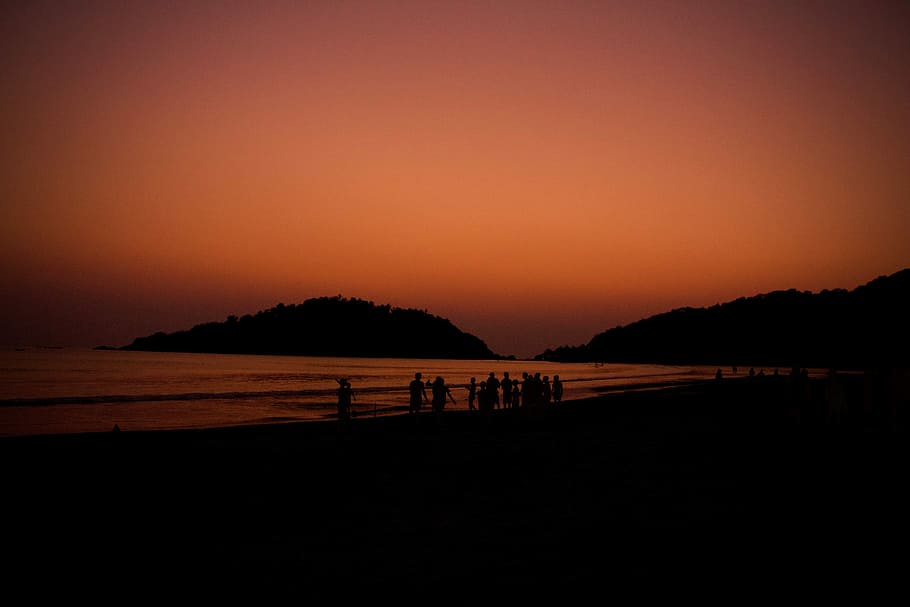silhouette photography of people near seashore, untitled, mapusa HD wallpaper