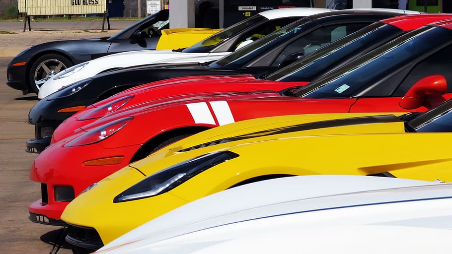 sports cars on parking lot, corvette, stingray, automobile HD wallpaper