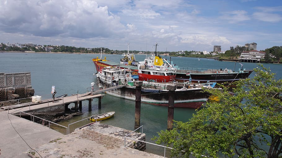 Old Port, Mombasa, Kenya, Dhow, stevedores, boat, ship, tradition, HD wallpaper