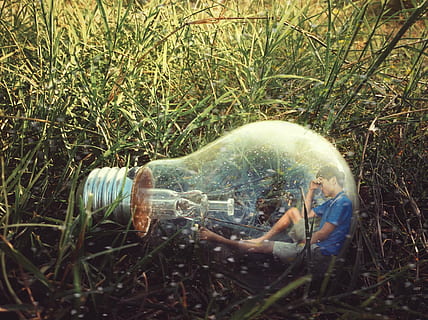 clear glass light bulb photo during daytime, conceived as, mano HD wallpaper