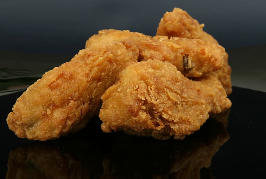 closeup photo of fried chicken, batter, breast, calories, cholesterol, HD wallpaper