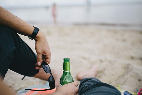 Together at the beach, sand, summer, man, blanket, holidays, vacations HD wallpaper