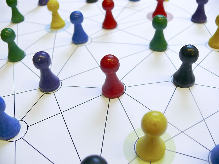 close-up photo of assorted-color chinese checkered piece and board HD wallpaper