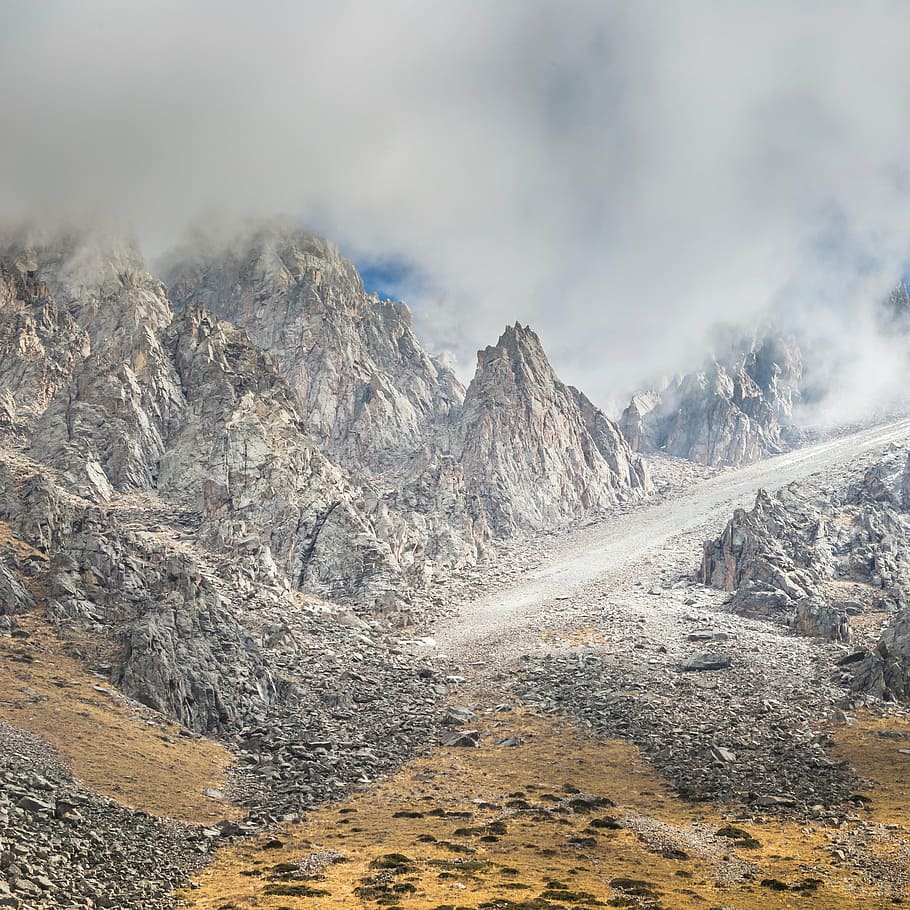 gray rock formations under cloudy sky, mountain, clouds, travel HD wallpaper