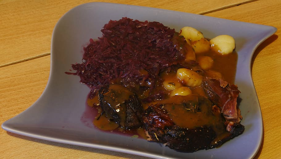 turkey, upper leg, meat, fried, red cabbage, gnocchi, lunch HD wallpaper
