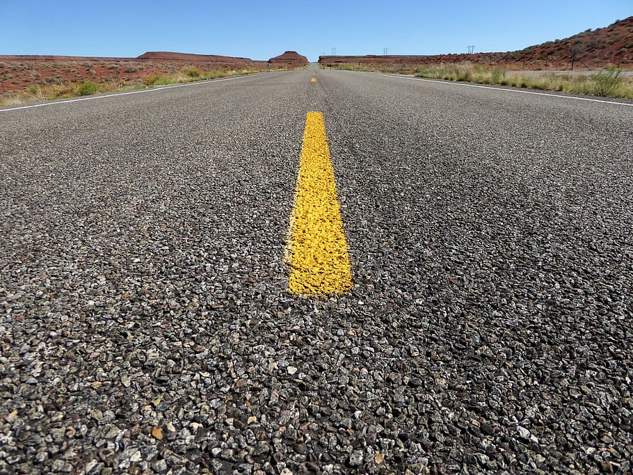 asphalt road at desert, usa, highway, central reservation, horizon