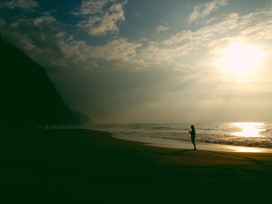 sunset, dusk, sky, clouds, silhouette, shadow, people, ocean HD wallpaper