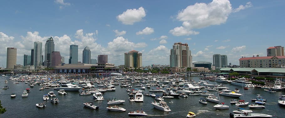Tampa skyline with ships in the harbor in Florida, clouds, public domain, HD wallpaper
