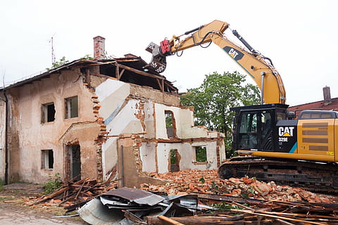 yellow CAT excavator wrecking house, demolition, collapse, broken HD wallpaper