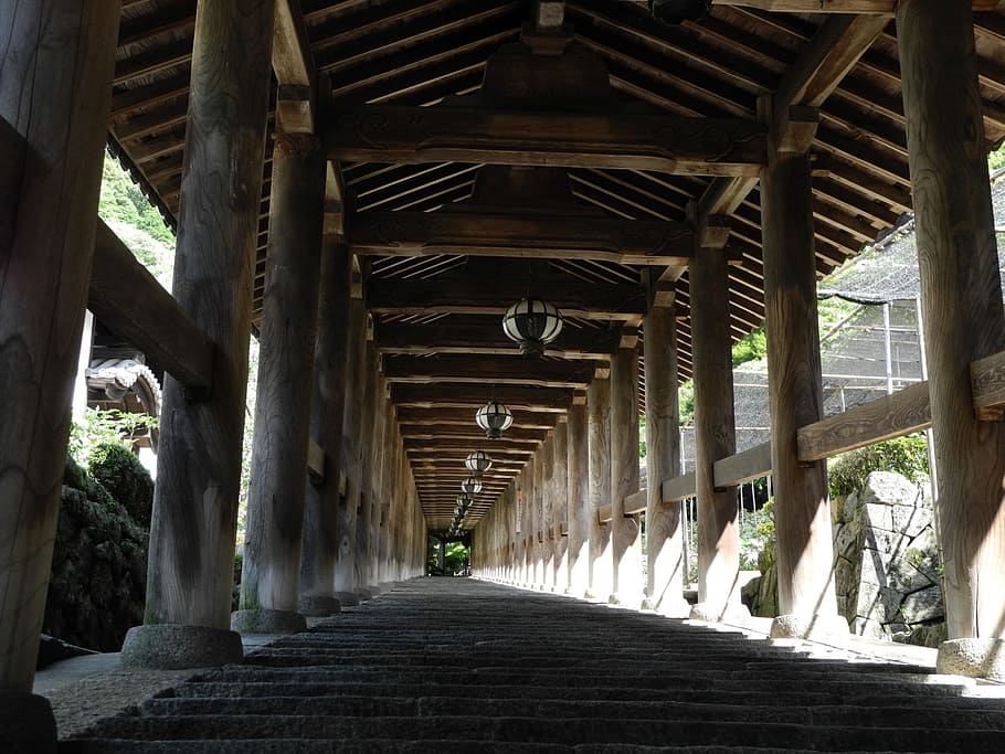 corridor, hall, stone steps, stairs, pillars, beams, wooden HD wallpaper