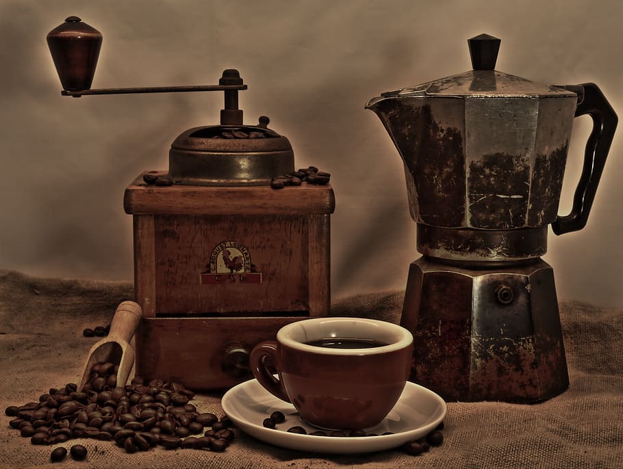 brown manual coffee grinder and black and brown coffee pot behind brown and white ceramic coffee cup, HD wallpaper