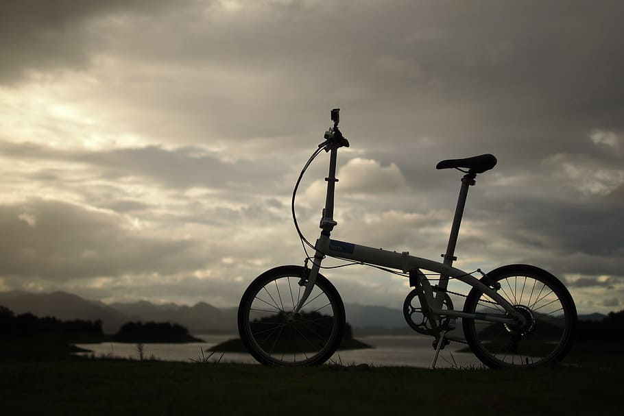 bike, bicycle, trip, tern, lake, mountains, travel, sky, cloud HD wallpaper