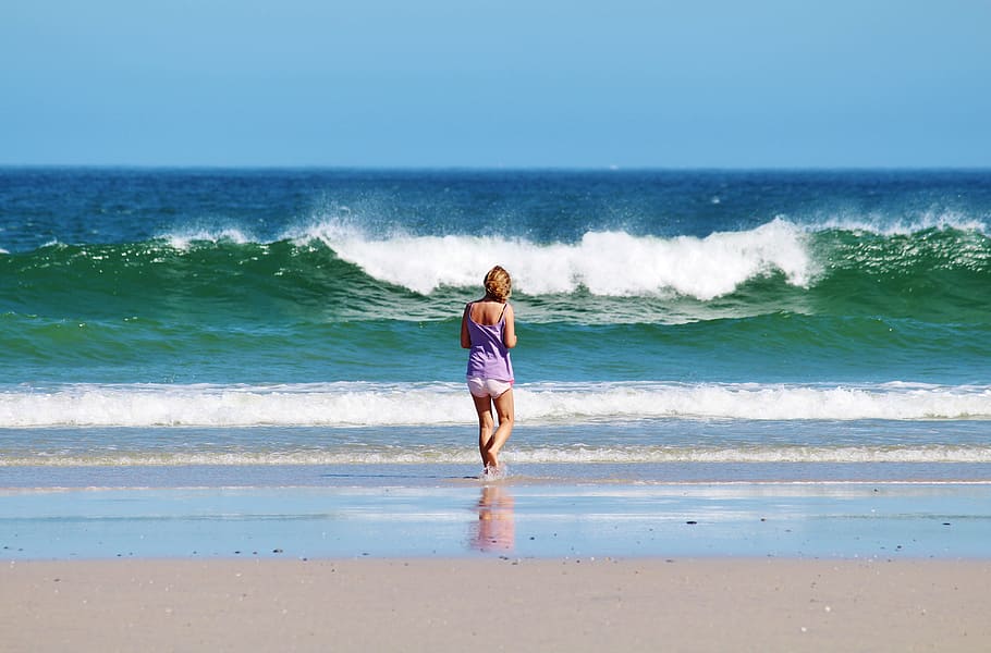 woman in purple tank top standing on seashore, surf, wave, beach, HD wallpaper