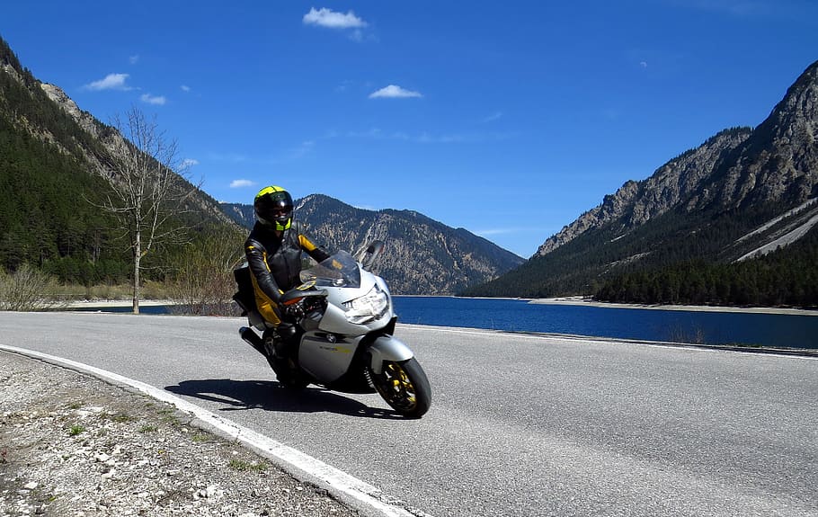 motorcycling, road, bike, motorcycle, mountains, alpine, lake, HD wallpaper