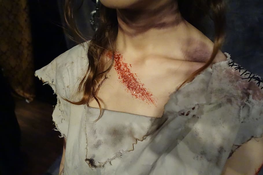 woman wearing white top with bruise, zombie, halloween, abuse HD wallpaper