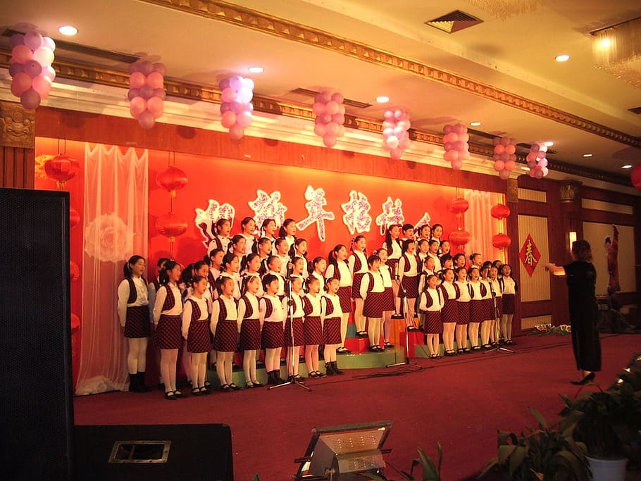 performance, stage, students, singing, chorus, chinese, children HD wallpaper
