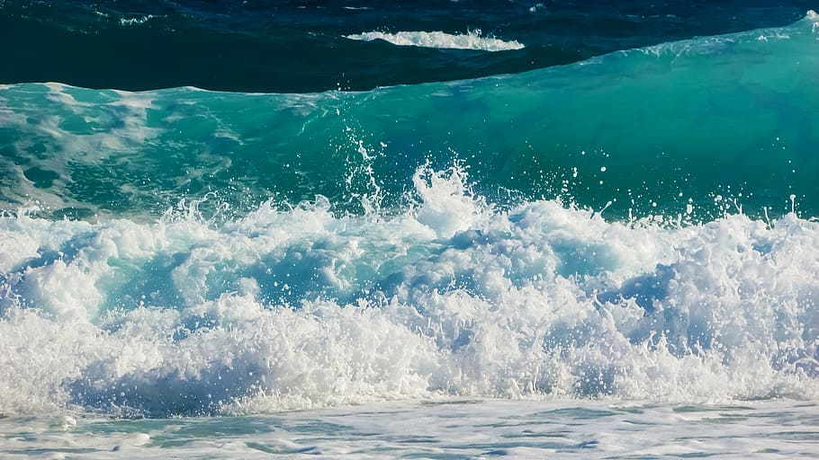 closeup photo of sea waves, bubbles, foam, spray, energy, water HD wallpaper