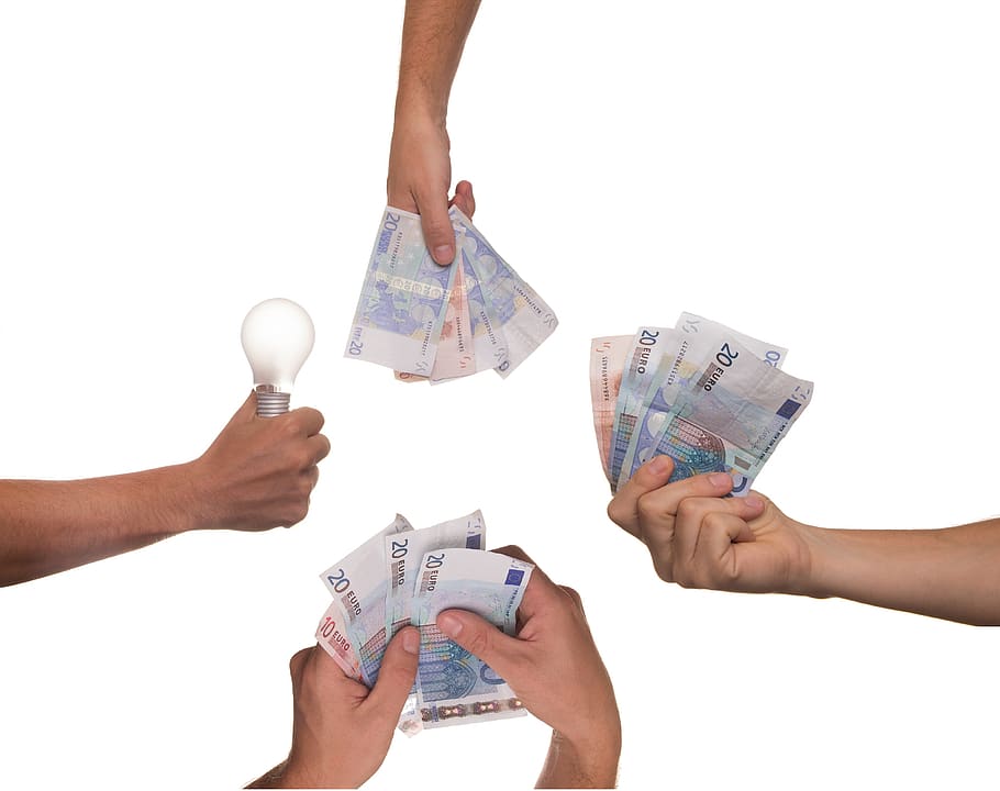 Crowdfunding vs Traditional Fundraising: Which is Right for Your  Organisation?