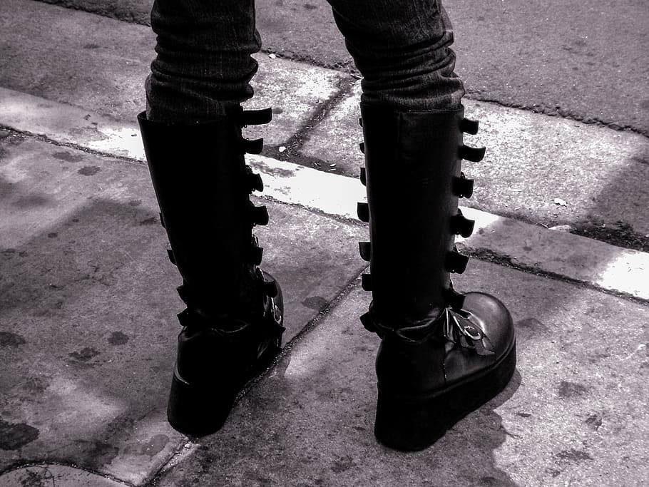 grayscale photo of person wearing boots, leather, fantasy, comic HD wallpaper